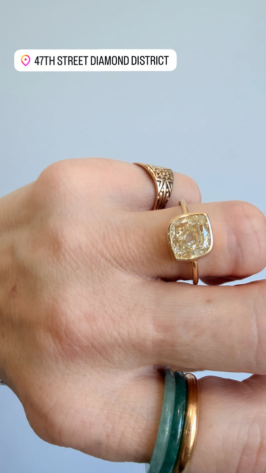 Contemporary Fancy Yellow Diamond Ring