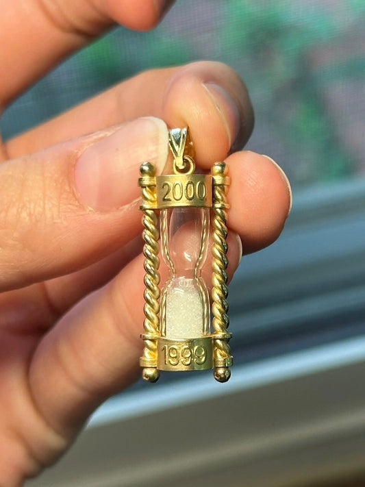 Retro 14k 1999-2000 Y2K Hourglass Pendant