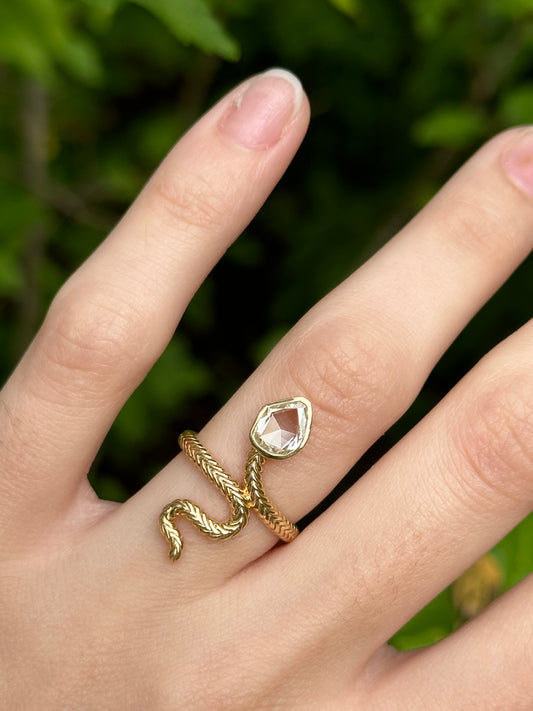 Estate 18k Yellow Gold Portrait Cut Diamond Snake Ring