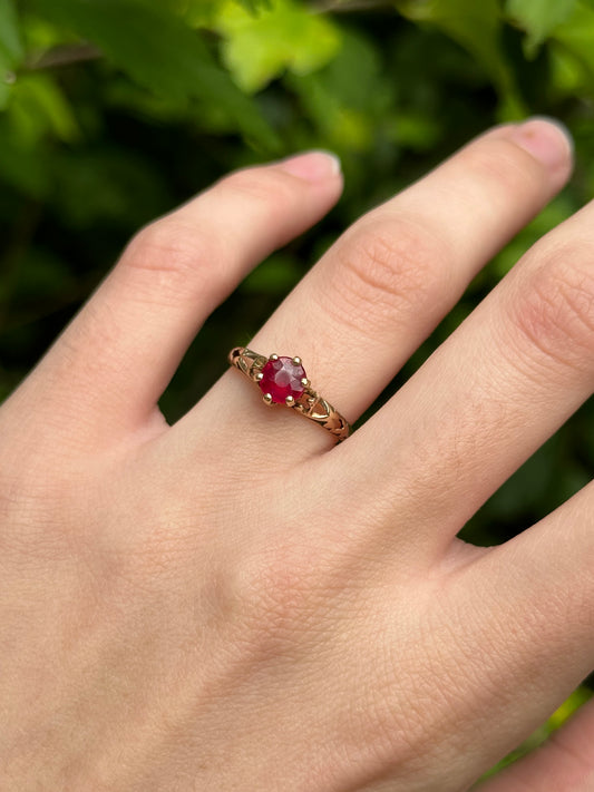 Vintage 10k Yellow Gold and Ruby Solitaire Ring