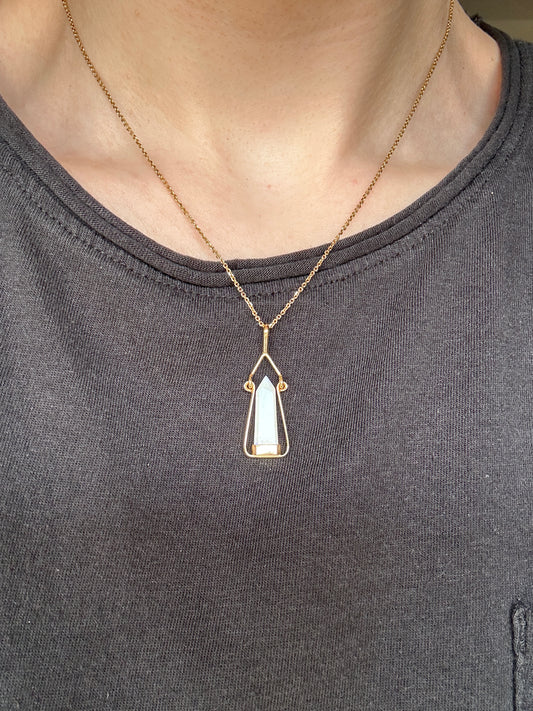 Vintage 14k Yellow Gold Opal Obelisk Pendant