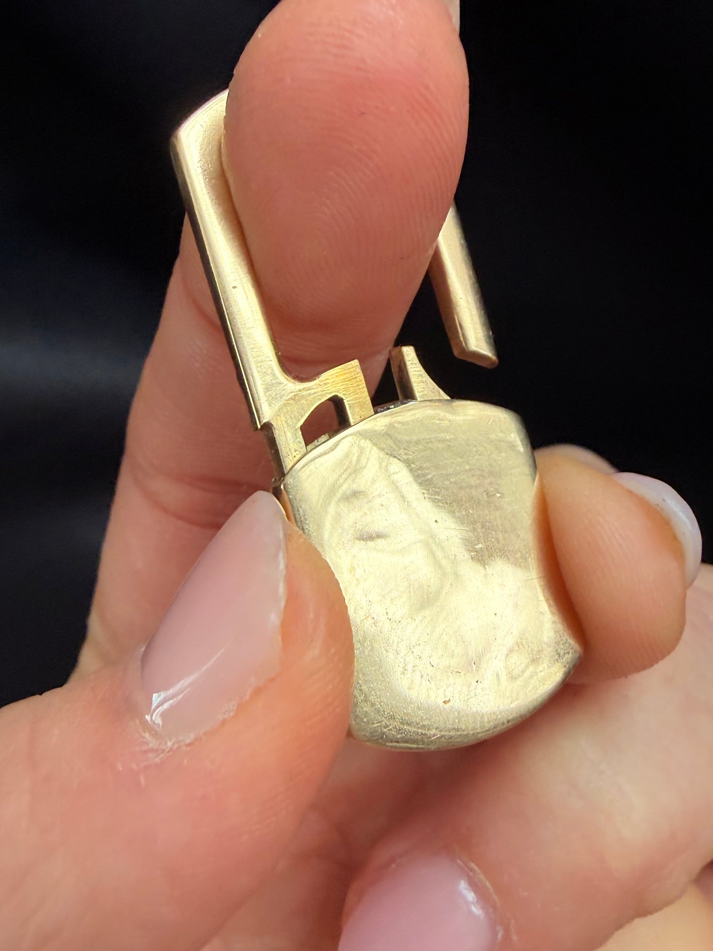 Vintage Heavy 18k Padlock Clip