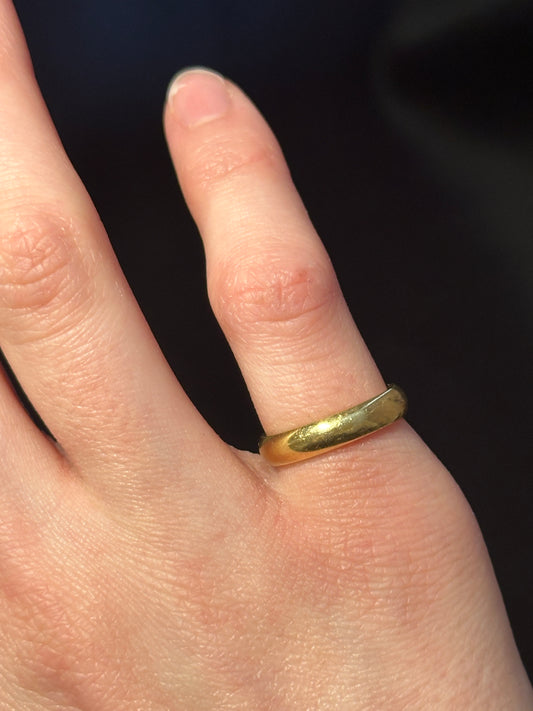 Vintage Chunky Sentimental 18k Gold Band