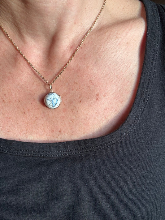 Antique 14k Yellow Gold Enamel Globe Locket