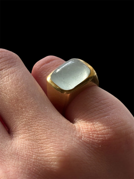 Vintage 18k Yellow Gold Chalcedony Star Diamond Ring