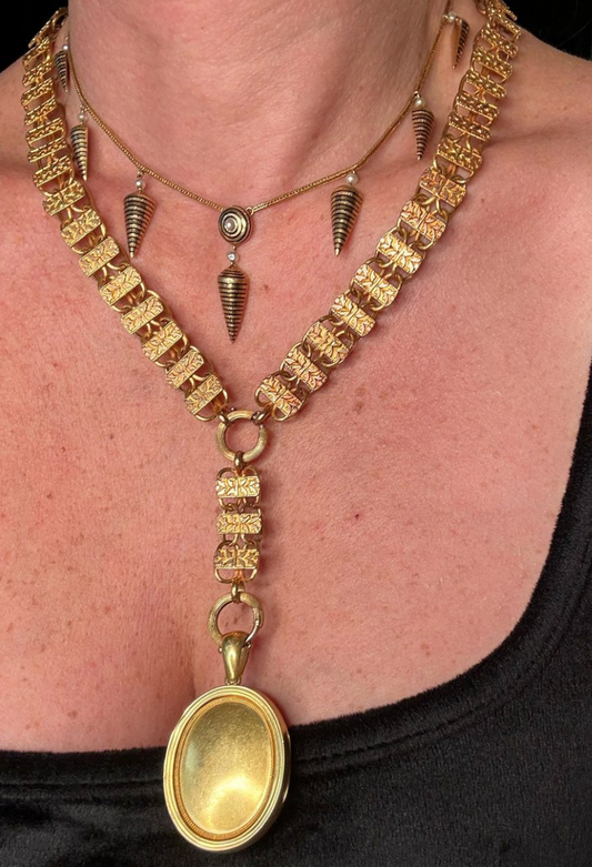 Victorian 14k Yellow Gold Book Chain