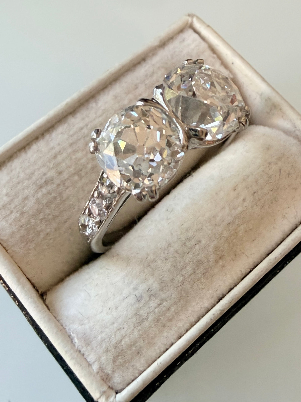 Edwardian 2.95 Carat Old Cut Diamond Two-Stone Ring