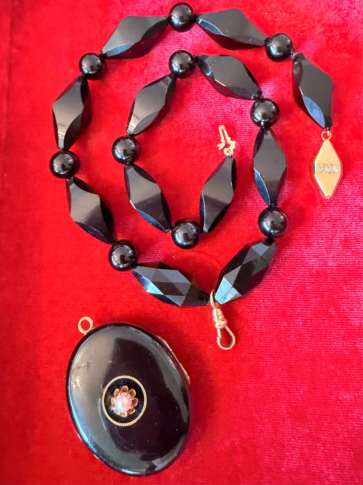 Antique Onyx and Pearl Chunky Chain Locket