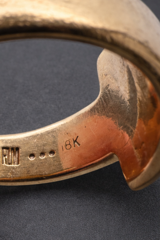 Robert Lee Morris Cross Ring