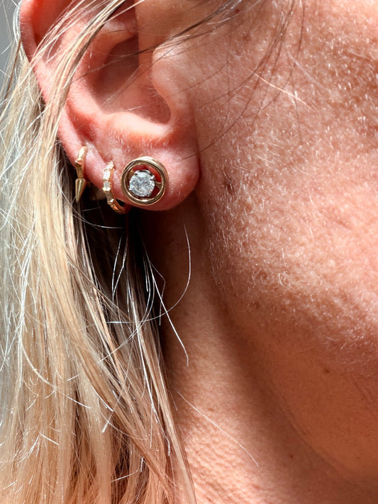 Vintage Two-Tone Diamond Circle Stud Earrings