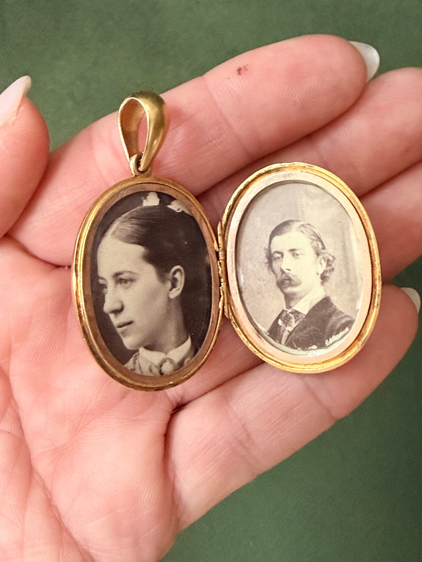 Antique 18k Gold Musical Instrument Locket Circa 1872