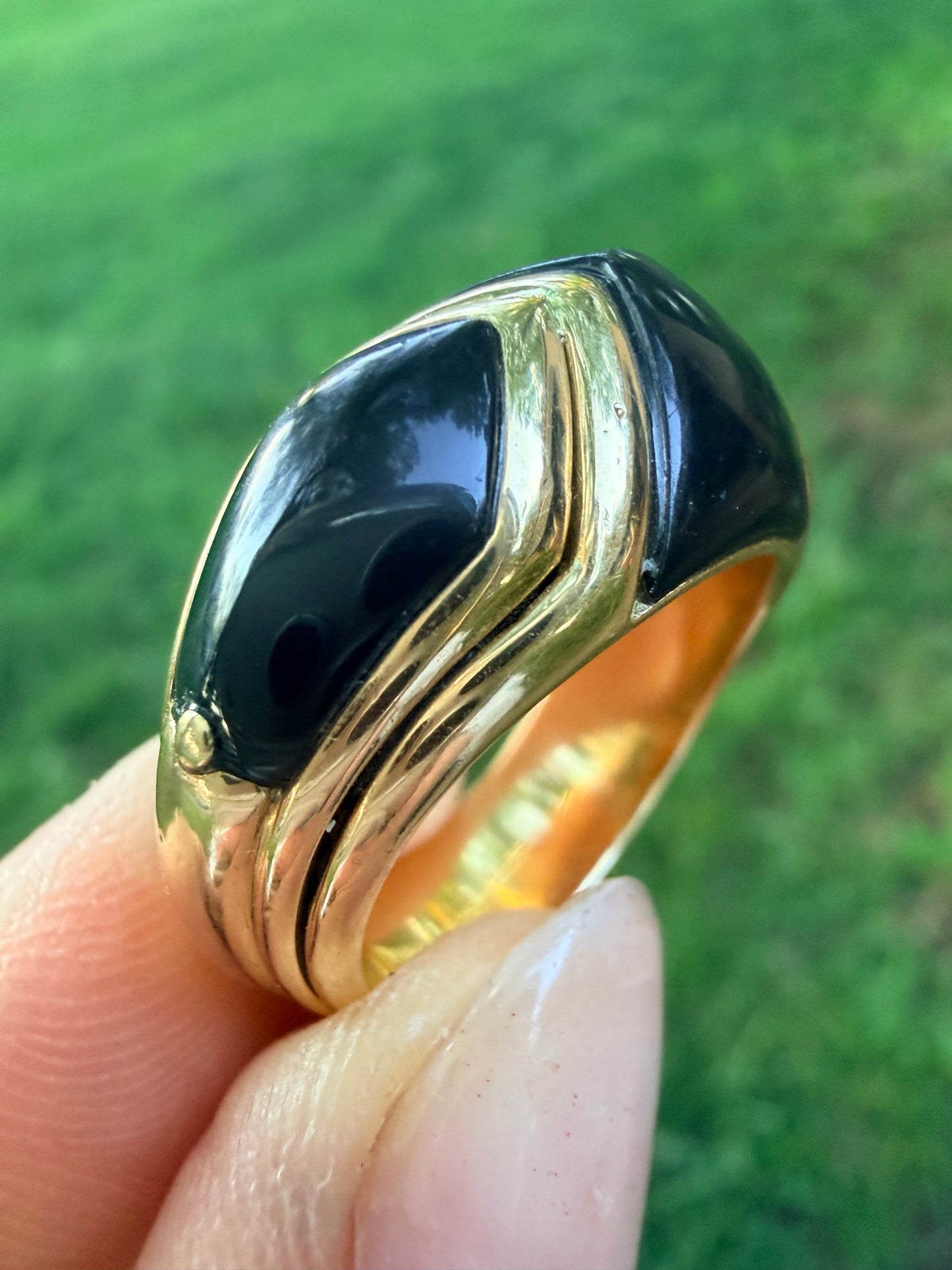 Vintage Bvlgari Domed Onyx and Gold Ring