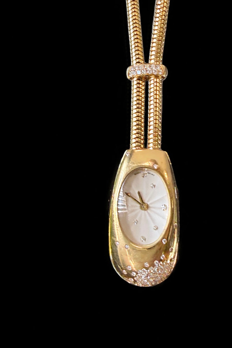 Vintage Van Cleef and Arpels 1970s Cadenas Watch