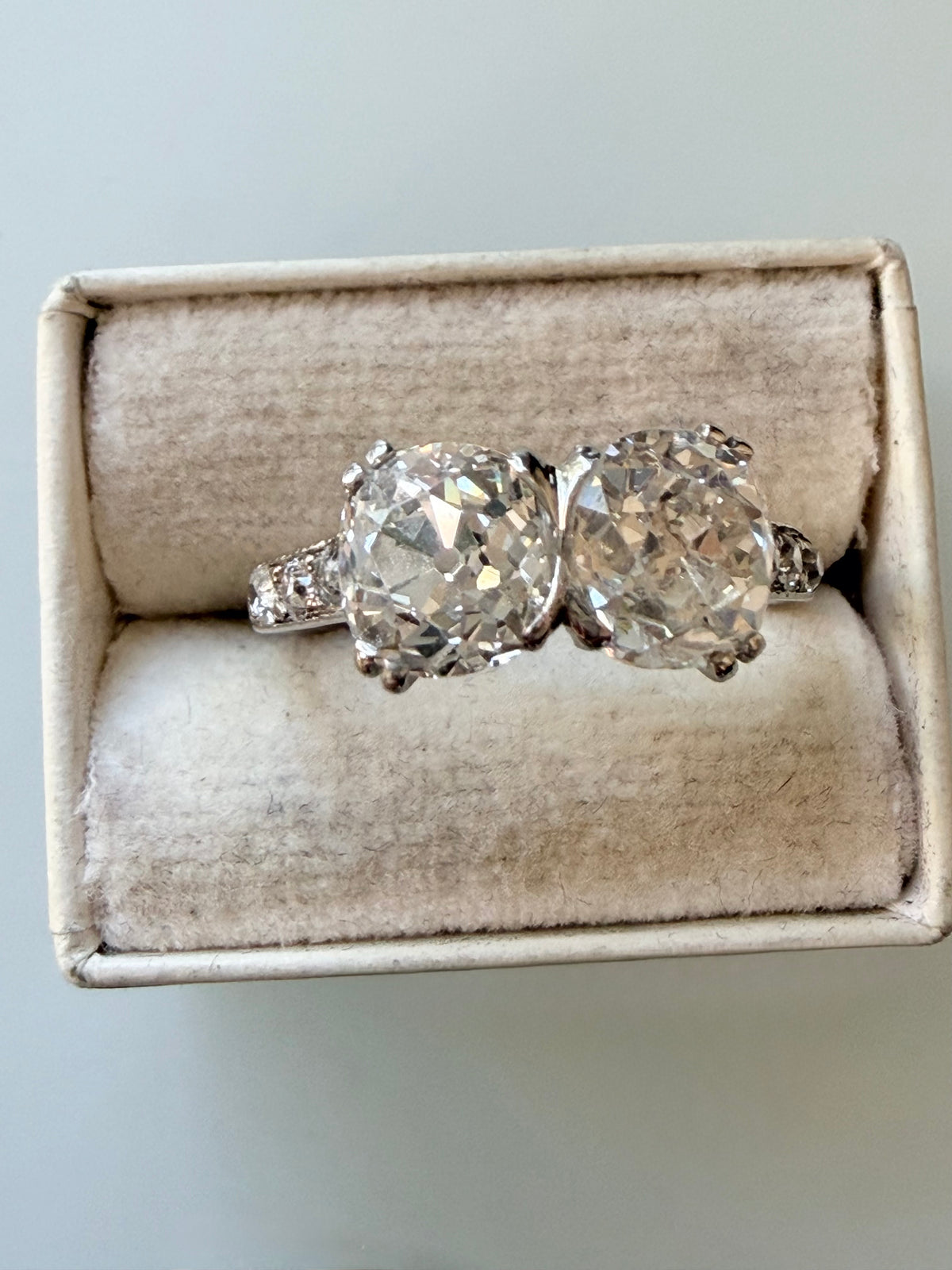 Edwardian 2.95 Carat Old Cut Diamond Two-Stone Ring