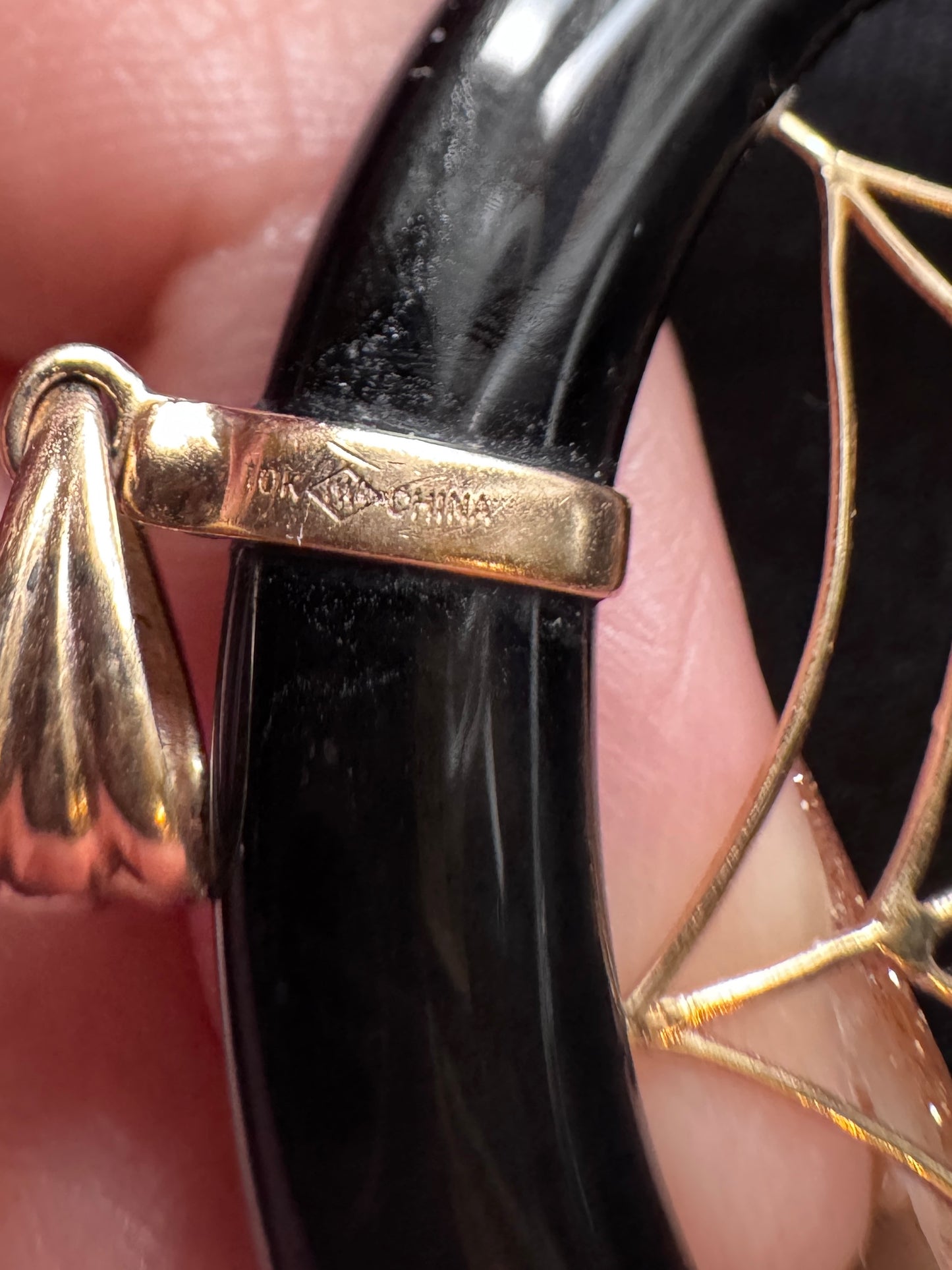 Vintage Spiderweb Onyx Pendant