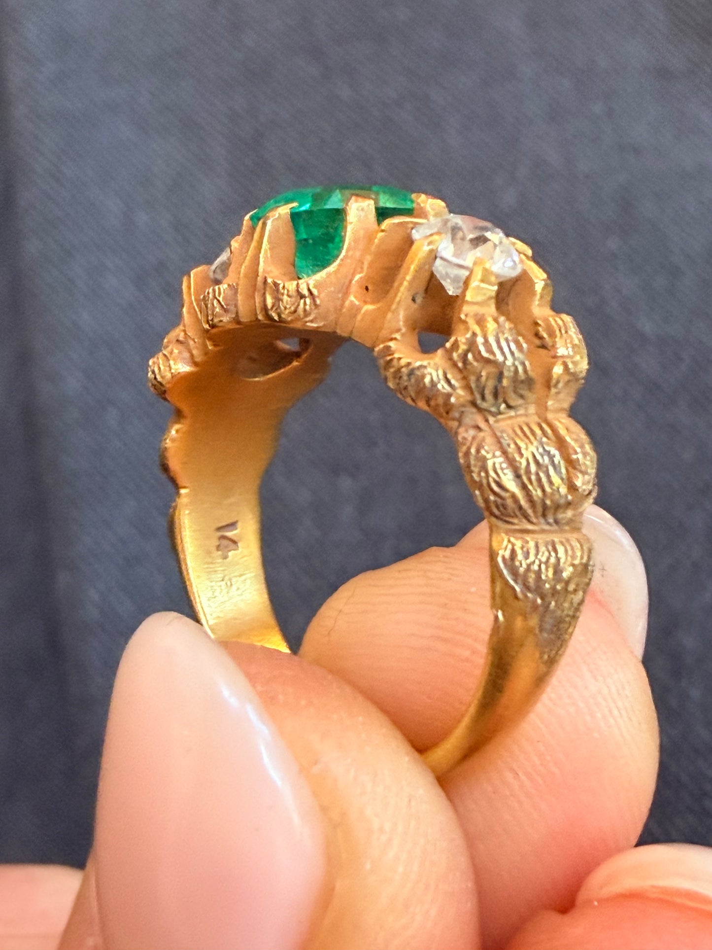 Vintage Emerald & Diamond Floral Ring