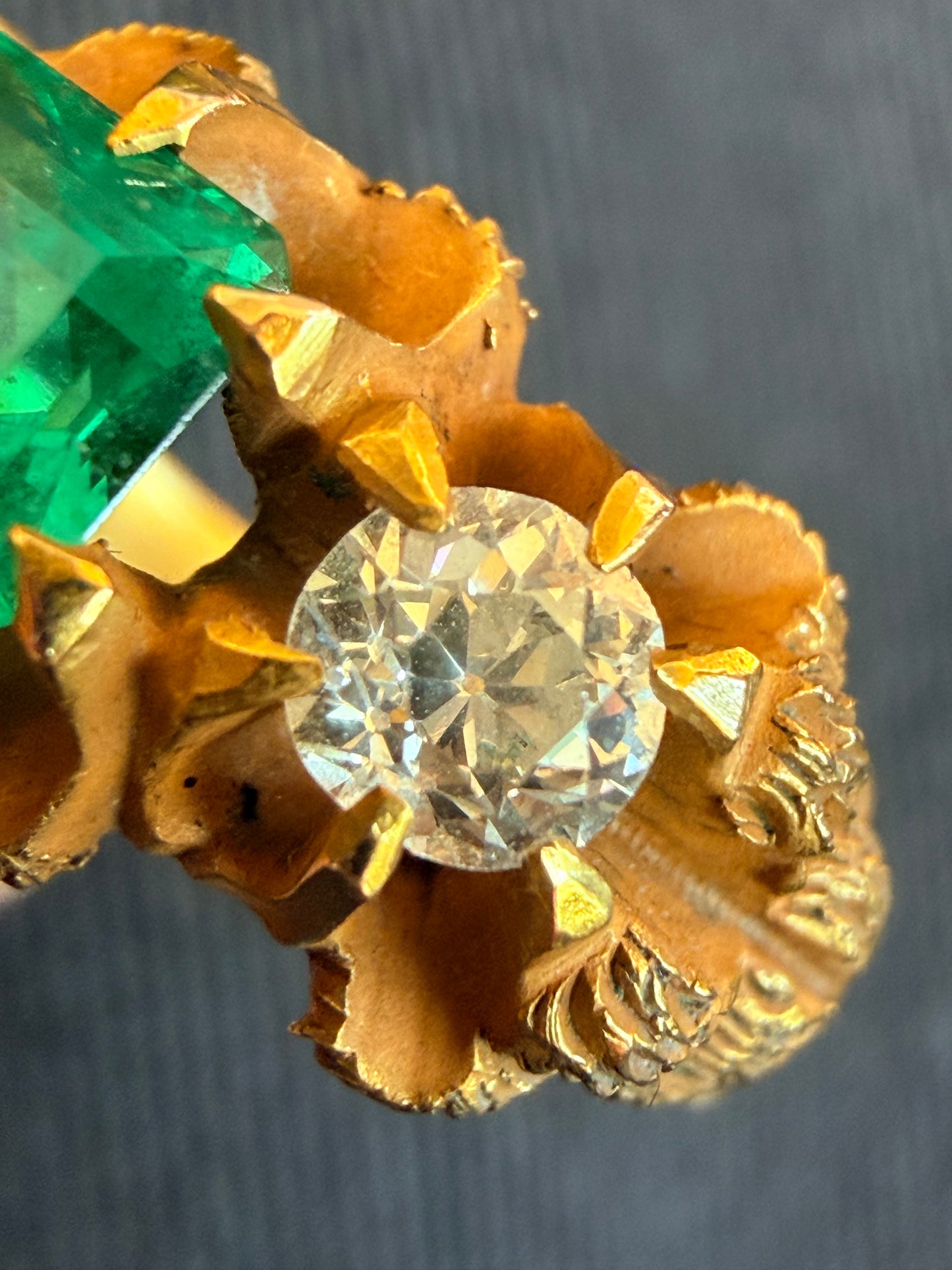 Vintage Emerald & Diamond Floral Ring