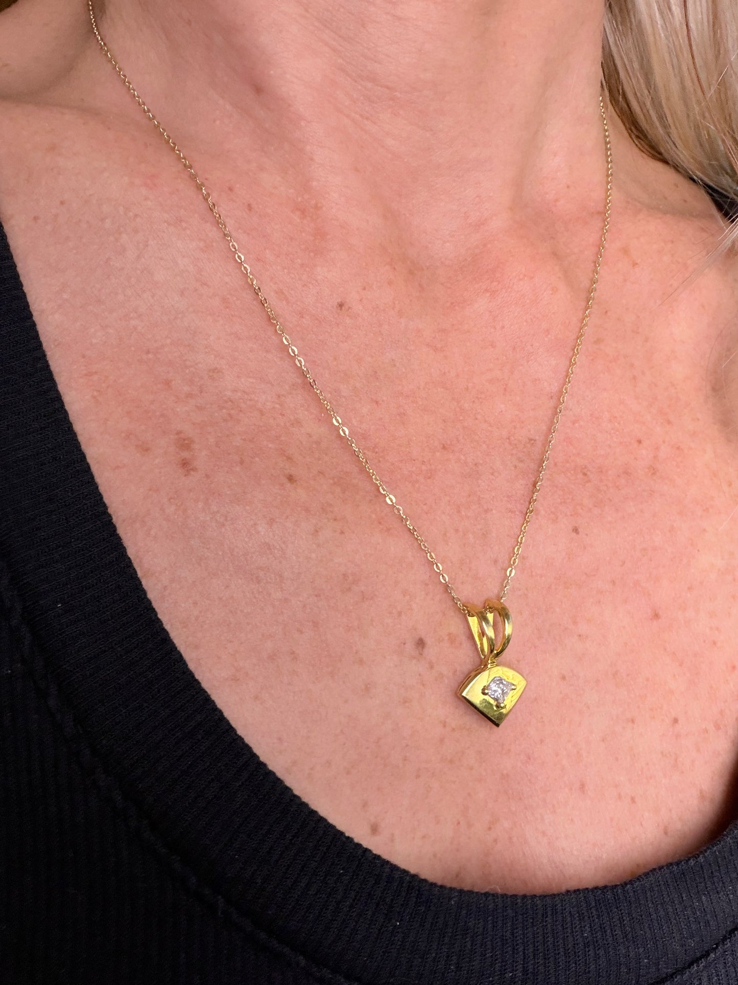 Henry Dunay Diamond Solitaire Pendant