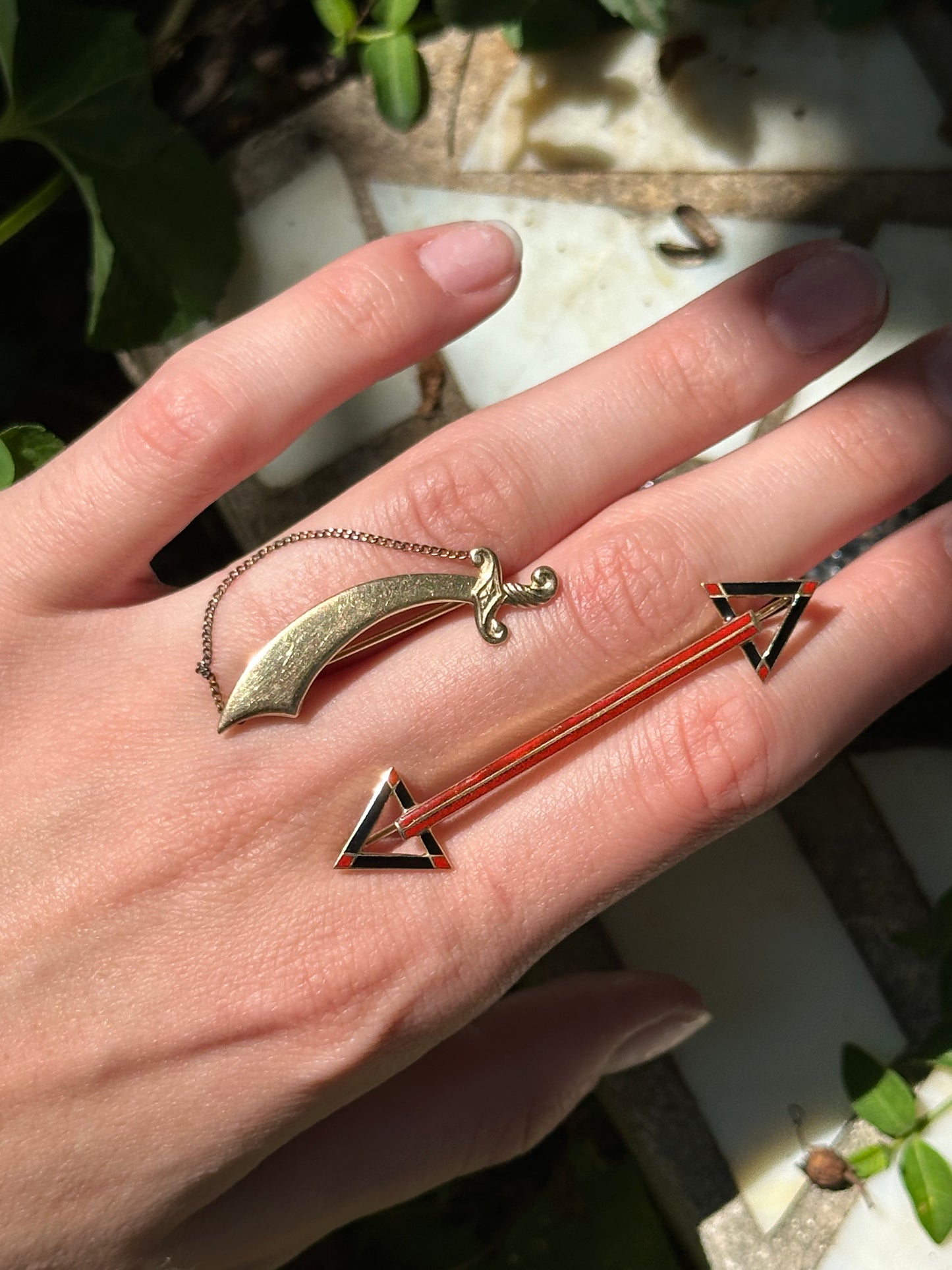 Vintage Enamel Double Arrow Pin