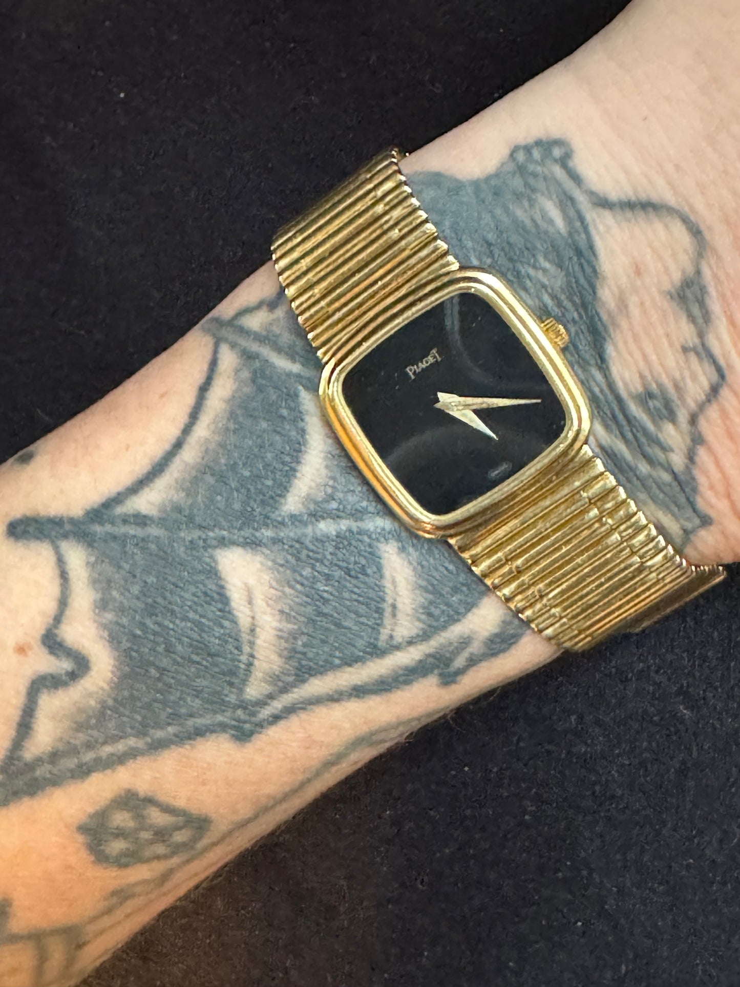 Vintage Piaget 18k Gold and Onyx Dial Watch