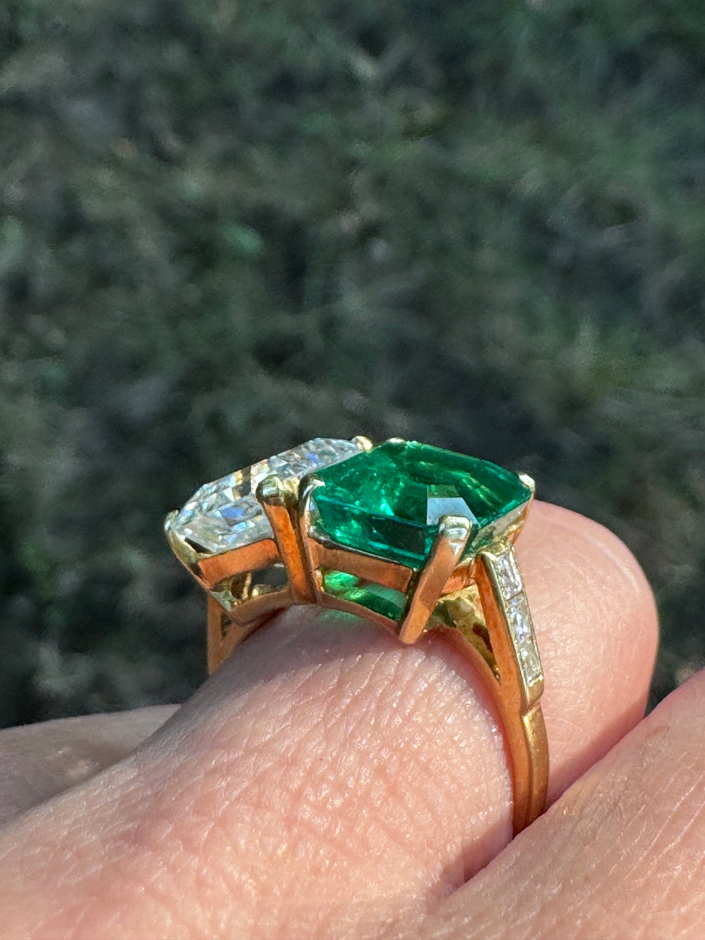 Cartier Emerald and Diamond Toi et Moi Ring