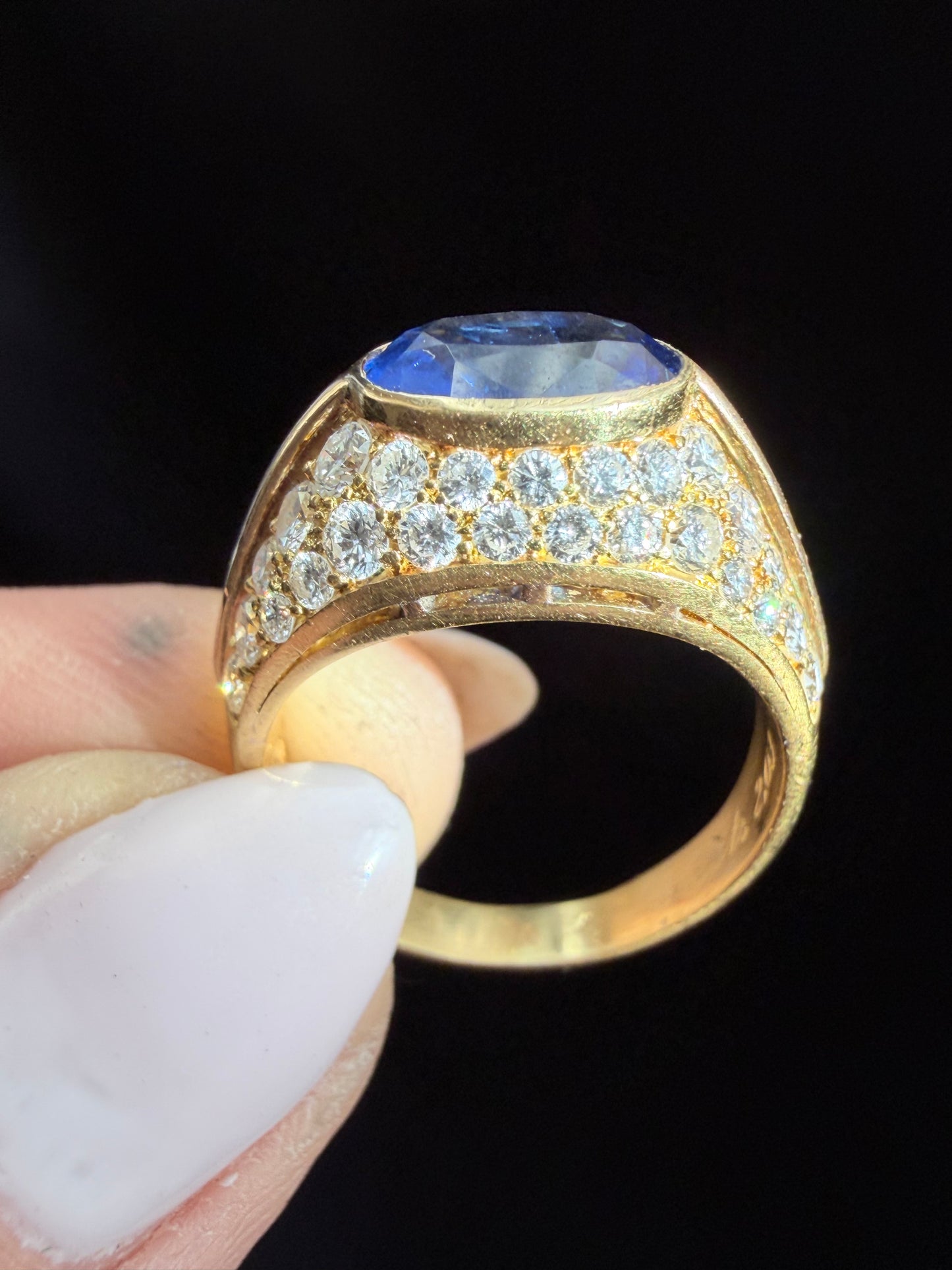 Bvlgari Burma Sapphire and Diamond Ring