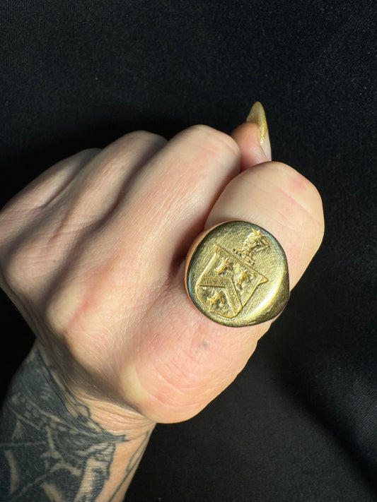 Vintage 14k Coat of Arms Crest Signet Ring