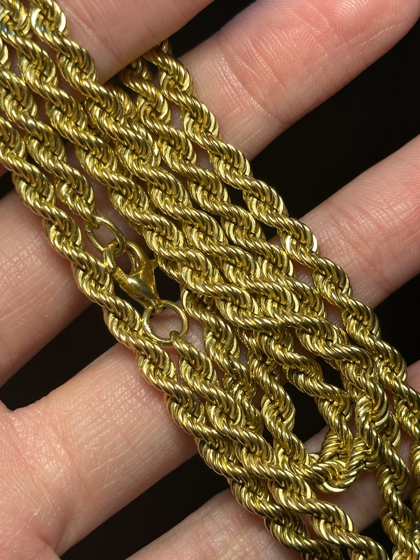 Vintage 18k Yellow Gold Solid Rope Chain