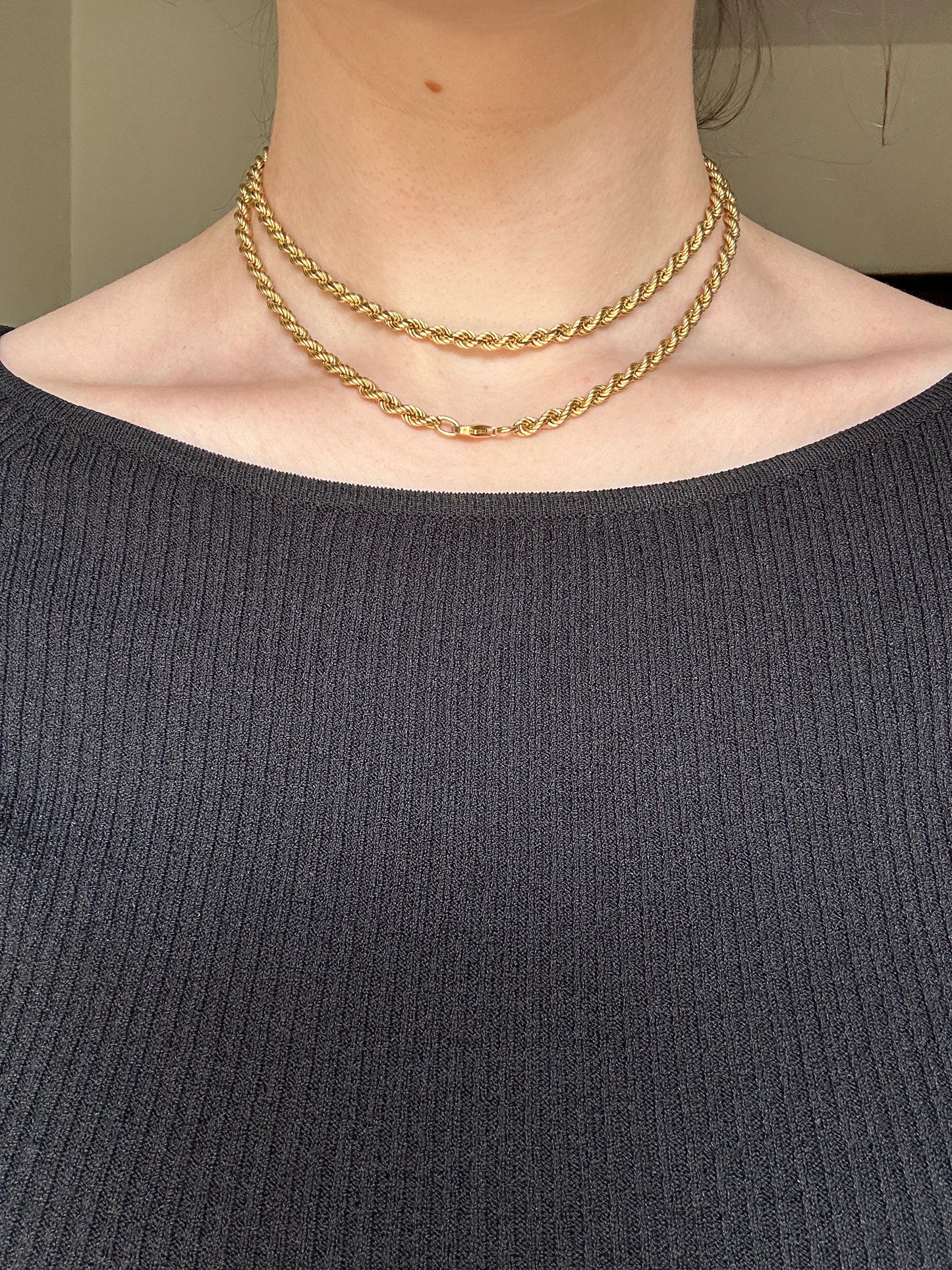 Vintage 18k Yellow Gold Solid Rope Chain