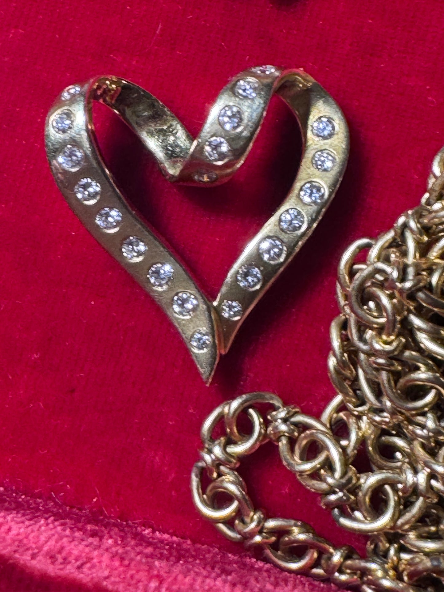 Vintage Open-Heart Diamond Pendant