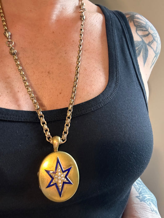 Victorian 18k Yellow Gold Pearl and Enamel Locket