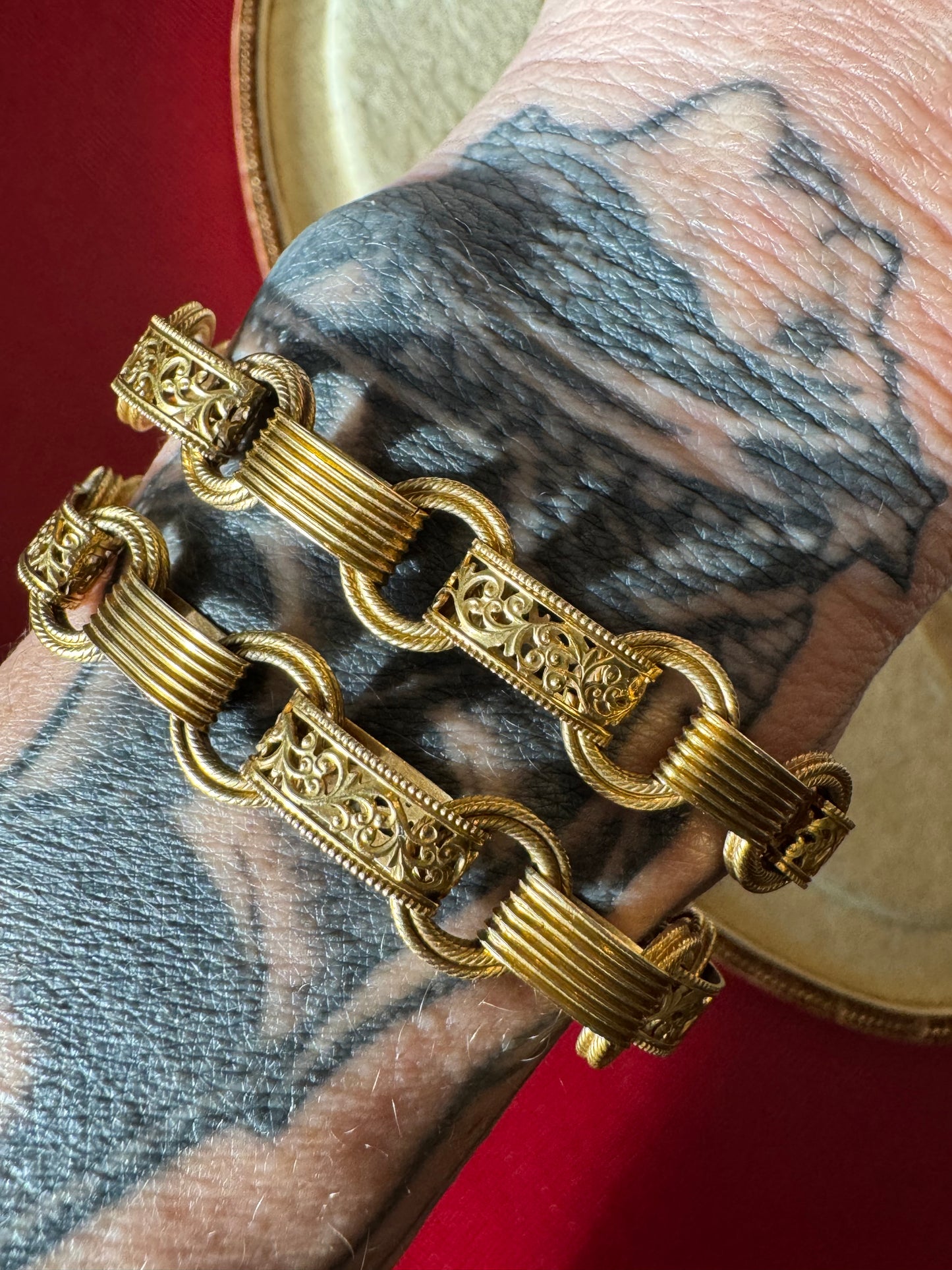 Victorian Boxed Bracelet Necklace Set