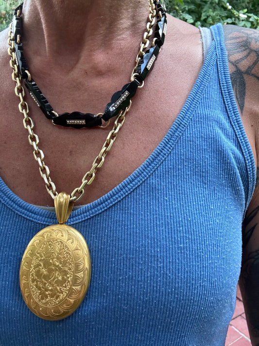 Victorian Floral Engraved Locket