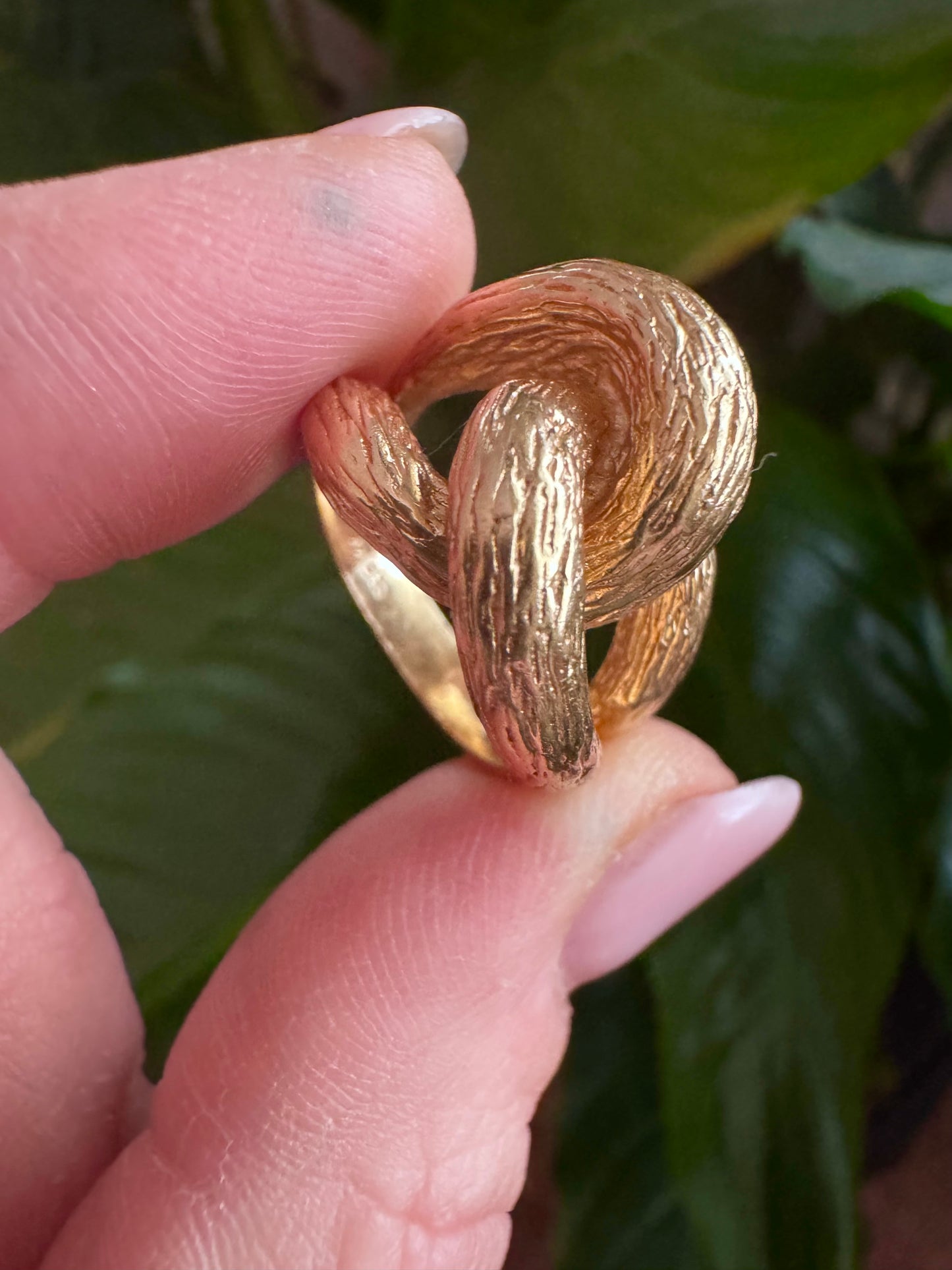 Vintage Textured Knot Ring