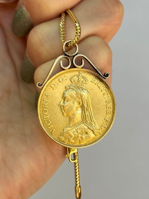 Estate 22ct Yellow Gold 2£ UK Coin Pendant