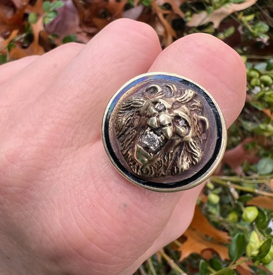 Vintage 14k Yellow Gold Enamel and Diamond Lion Head Ring