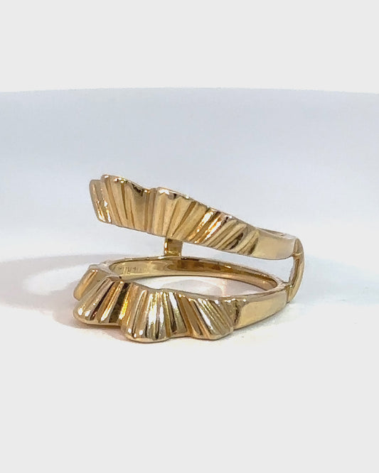 Vintage 14k Yellow Gold Flared Ring Jacket